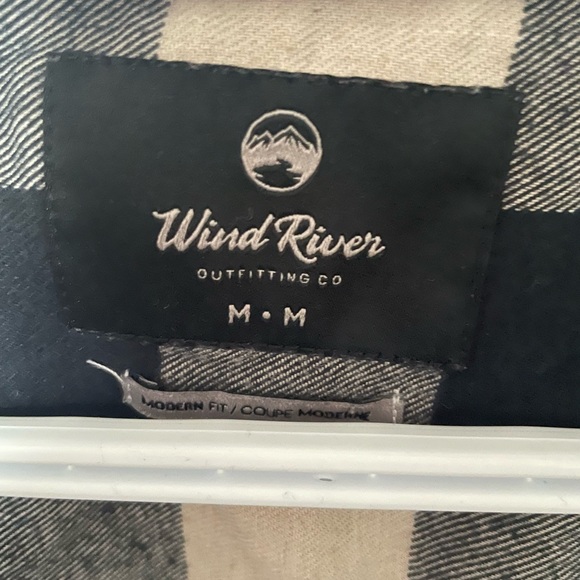 Checkered flannel Men’s medium - Picture 3 of 3